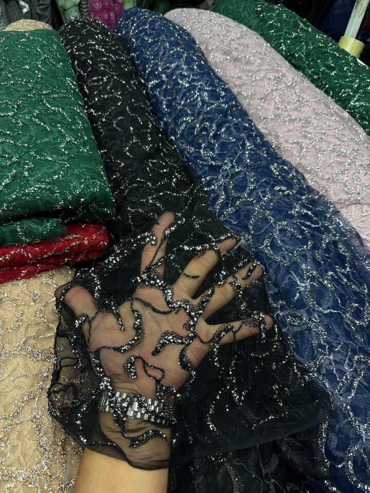 Fresh  Swarovski Dantel
