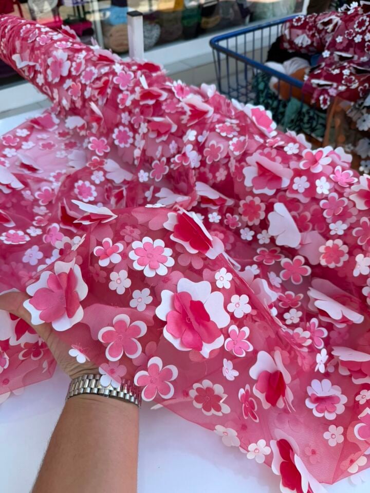Şeker Pembe 3 Boyutlu Dantel