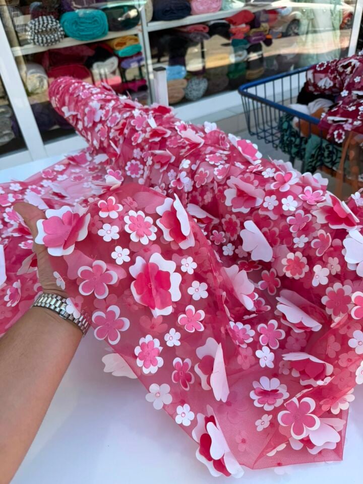 Şeker Pembe 3 Boyutlu Dantel